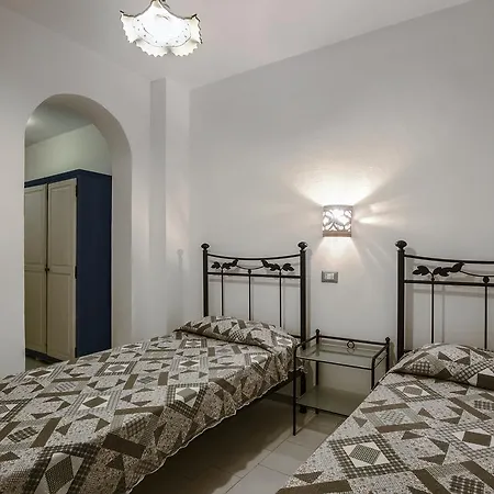 Magi - Maga Circe Apartahotel Ponza